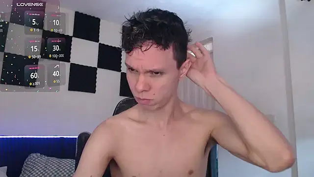 Snapshot of bryamado69 chatting on November 17, 3:38 pm bryamado69 online show from November 17, 3:38 pm