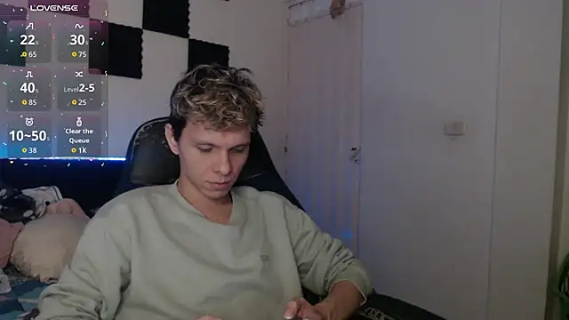 Snapshot of bryamado69 chatting on October 19, 3:20 am bryamado69 online show from October 19, 3:20 am