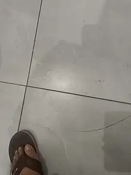 Snapshot of Gururonny07 chatting on February 4, 1:11 am Gururonny07 online show from February 4, 1:11 am