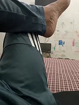 Snapshot of Gururonny07 chatting on March 8, 10:00 am Gururonny07 online show from March 8, 10:00 am