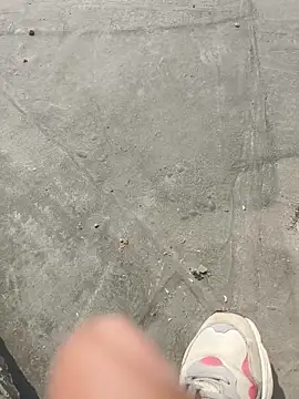 Snapshot of Gururonny07 chatting on February 17, 7:38 am Gururonny07 online show from February 17, 7:38 am