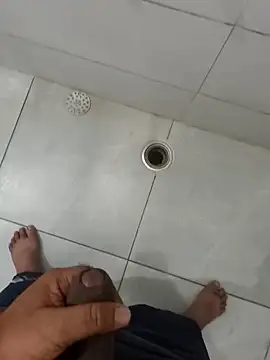 Snapshot of Gururonny07 chatting on September 9, 12:36 pm Gururonny07 online show from September 9, 12:36 pm