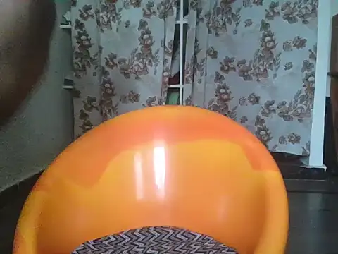 Snapshot of Varma3101 chatting on October 5, 10:28 am Varma3101 online show from October 5, 10:28 am