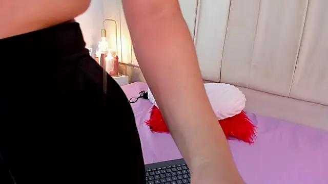 sarita rouzze online show from February 14, 8:36 am