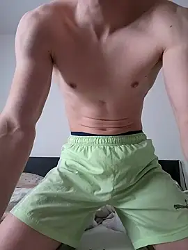 Snapshot of harper91000 chatting on February 20, 1:08 pm harper91000 online show from February 20, 1:08 pm