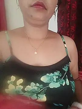 Snapshot of BongQueen9 chatting on June 20, 4:28 am BongQueen9 online show from June 20, 4:28 am
