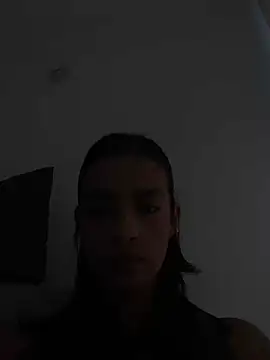 Snapshot of Laura_fernandezII chatting on May 23, 7:24 pm Laura fernandezII online show from May 23, 7:24 pm