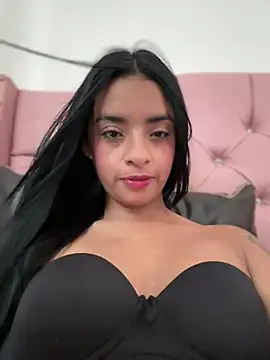 Laura fernandezII online show from March 12, 10:07 pm