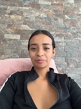 Snapshot of Laura_fernandezII chatting on March 3, 4:25 pm Laura fernandezII online show from March 3, 4:25 pm