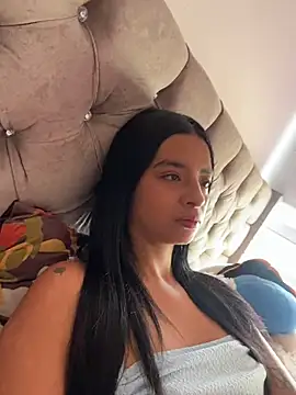 Laura fernandezII online show from November 29, 4:51 pm