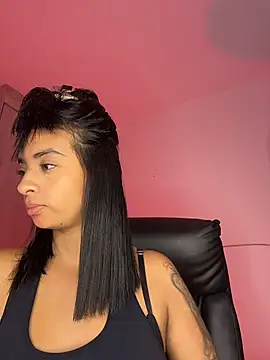 Snapshot of Laura_fernandezII chatting on April 28, 2:49 am Laura fernandezII online show from April 28, 2:49 am