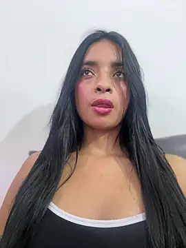 Laura fernandezII online show from March 17, 10:51 pm