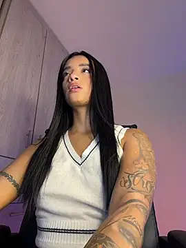 Laura fernandezII online show from November 22, 9:57 pm