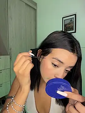 Laura fernandezII online show from March 14, 2:17 am