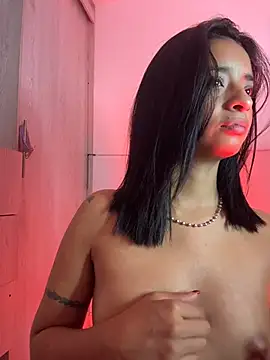 Laura fernandezII online show from April 9, 6:30 am