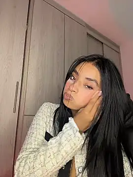 Laura fernandezII online show from December 4, 8:52 pm