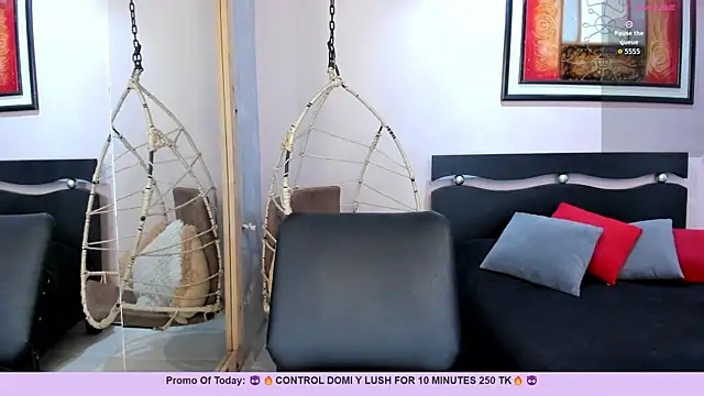 Snapshot of LenaRuiz_ chatting on June 24, 12:04 pm LenaRuiz online show from June 24, 12:04 pm