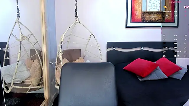 Snapshot of LenaRuiz_ chatting on July 6, 12:12 pm LenaRuiz online show from July 6, 12:12 pm
