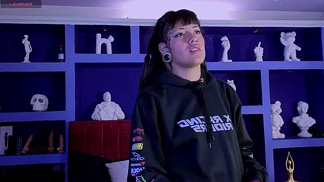  sharlotte777 online show from April 9, 2:56 pm