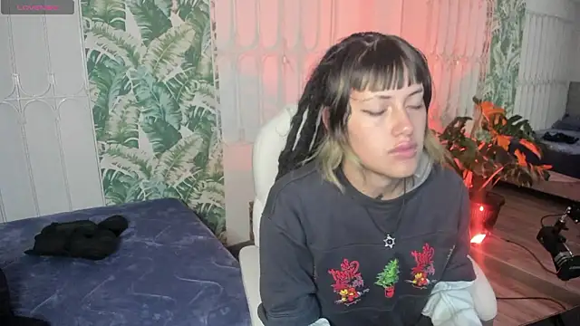  sharlotte777 online show from March 26, 1:42 pm