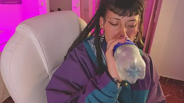  sharlotte777 online show from March 7, 5:14 am