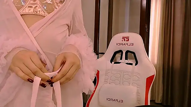 Ann  Cute online show from November 5, 5:32 am