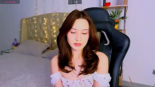 Ann  Cute online show from March 19, 5:52 am