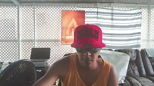cubano1082 online show from July 8, 4:40 pm
