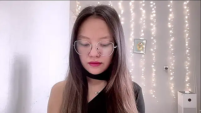 Risalynn online show from March 5, 3:18 am