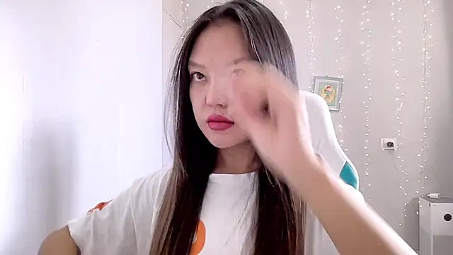 Risalynn online show from March 13, 3:33 am