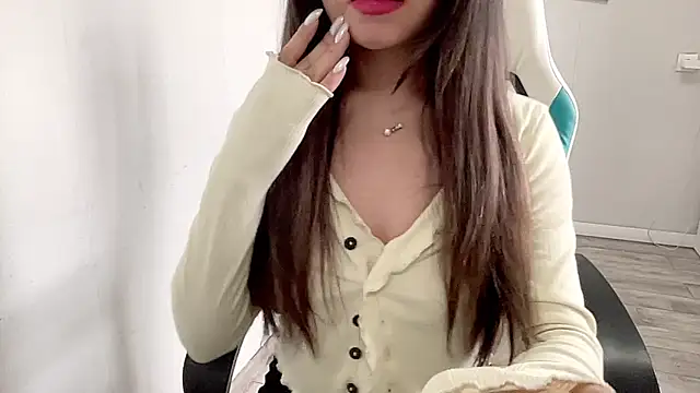 Risalynn online show from February 27, 3:08 am