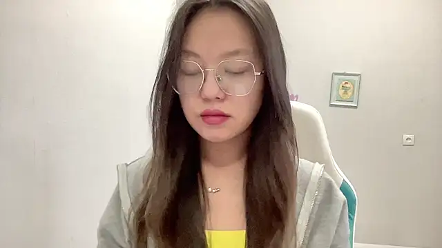 Risalynn online show from January 29, 2:40 am