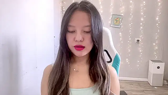 Risalynn online show from March 17, 5:12 am