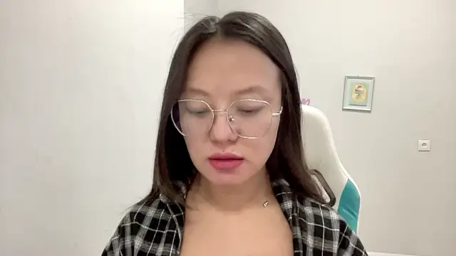 Risalynn online show from January 31, 2:37 am