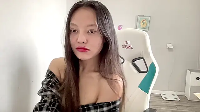 Risalynn online show from February 13, 6:30 am