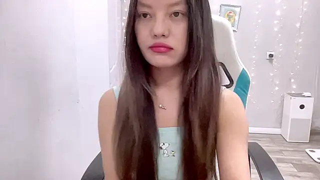 Risalynn online show from March 8, 4:45 am