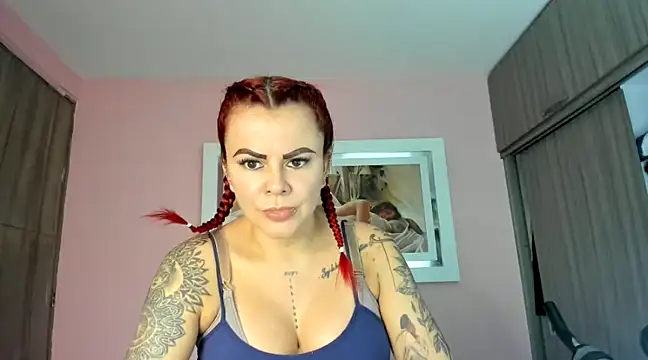 Snapshot of KAROL_MILF chatting on March 5, 6:34 pm KAROL MILF online show from March 5, 6:34 pm