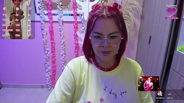 Snapshot of KAROL_MILF chatting on July 24, 12:50 am KAROL MILF online show from July 24, 12:50 am