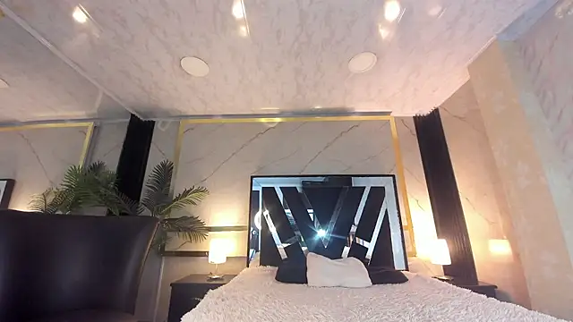 Princess Violett online show from November 28, 2:39 pm