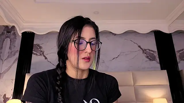 Snapshot of Princess_Violett chatting on June 20, 1:16 pm Princess Violett online show from June 20, 1:16 pm