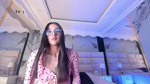 Princess Violett online show from November 27, 2:39 pm