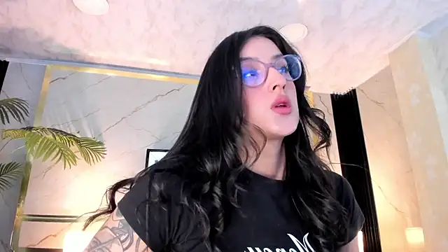 Princess Violett online show from March 23, 1:44 pm