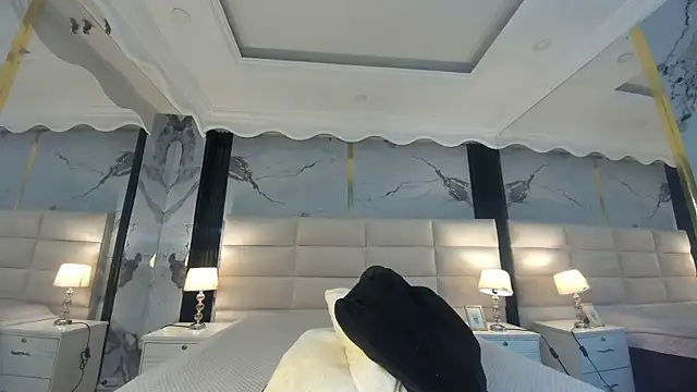 Princess Violett online show from November 17, 1:26 pm