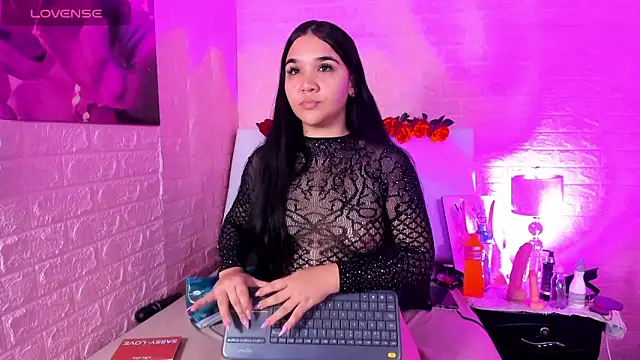 LYAA COLLINS  online show from September 11, 12:05 pm