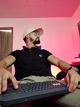 MAXIMUS MASTE3 online show from February 5, 7:10 pm