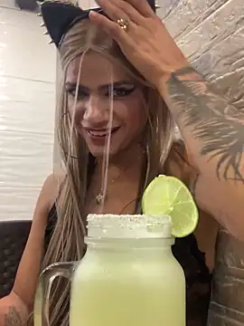 Snapshot of georgina_ms chatting on March 13, 4:38 am georgina ms online show from March 13, 4:38 am