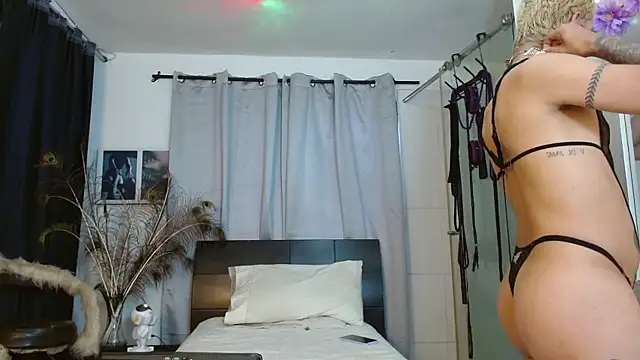 Snapshot of georgina_ms chatting on October 17, 5:26 pm georgina ms online show from October 17, 5:26 pm