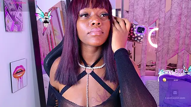 Snapshot of SarahBrunet chatting on February 21, 5:37 pm SarahBrunet online show from February 21, 5:37 pm