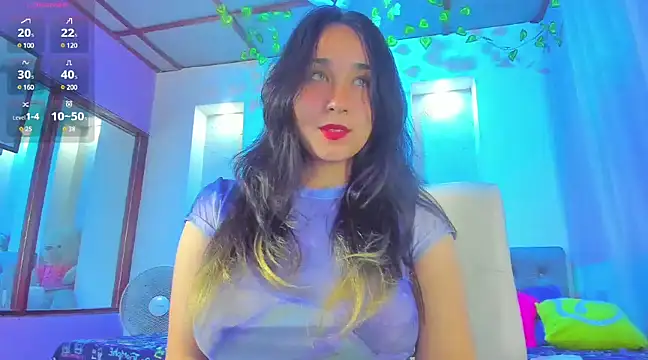 Snapshot of juliieta_love chatting on February 13, 7:10 pm juliieta love online show from February 13, 7:10 pm