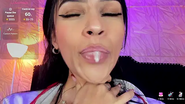 Sofii Carter online show from February 10, 8:30 pm